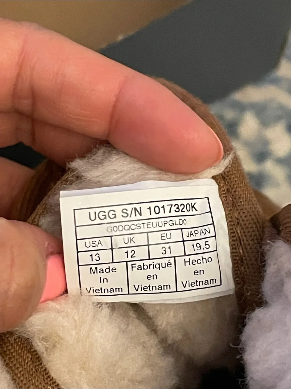 UGG Kids Chestnut Suede Shearling-Lined Chukka Boots